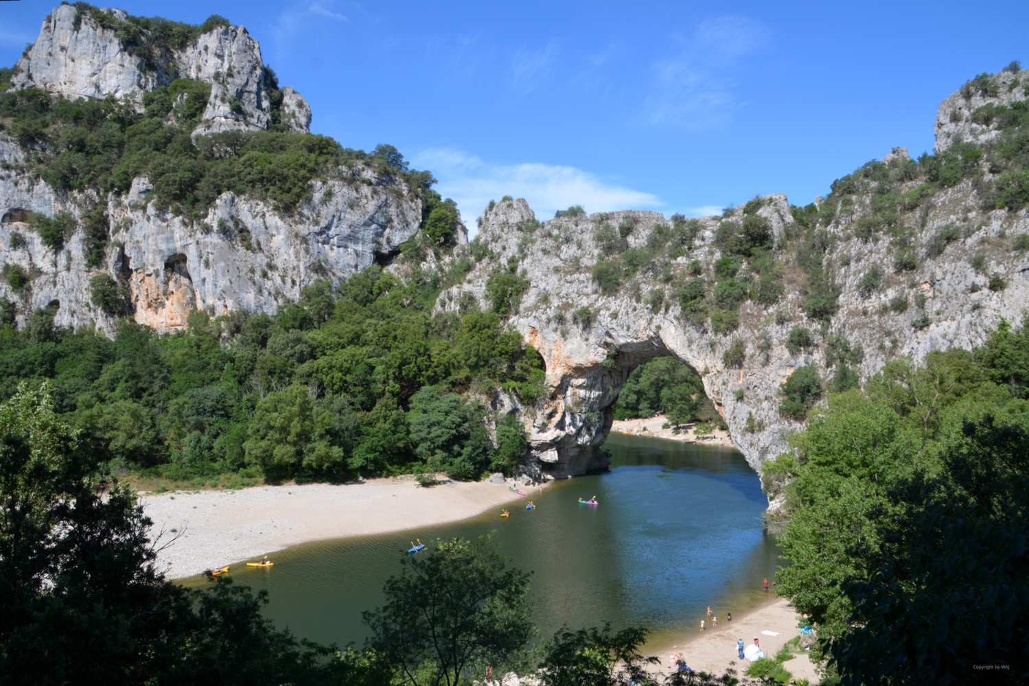Der berühmte Pont d'Arc der Ardèche